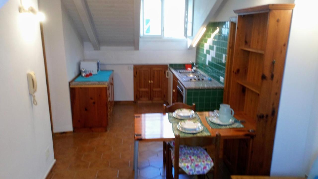 Casa Di Claude 2 Finalmarina Apartment Finale Ligure Luaran gambar