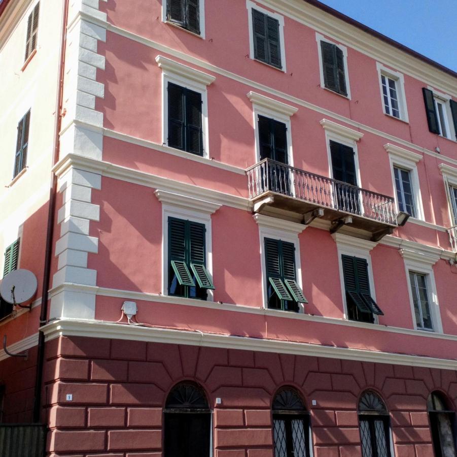 Casa Di Claude 2 Finalmarina Apartment Finale Ligure Luaran gambar