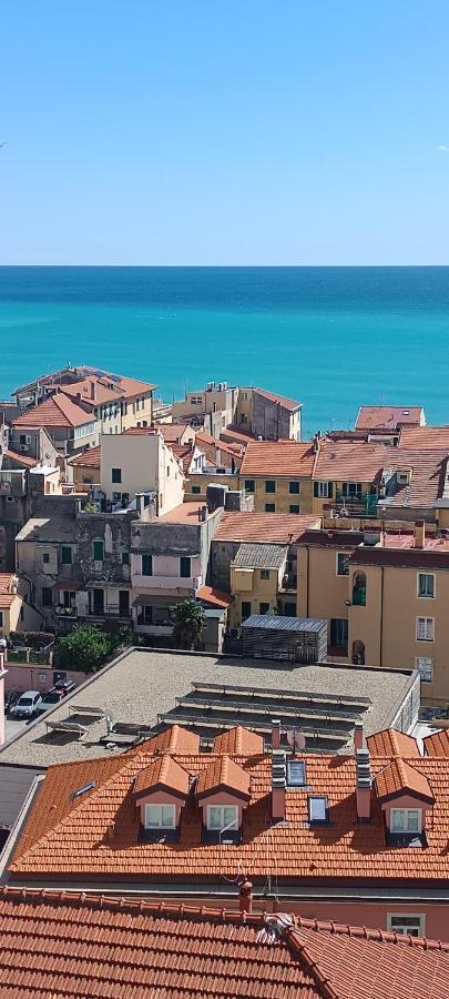 Casa Di Claude 2 Finalmarina Apartment Finale Ligure Luaran gambar